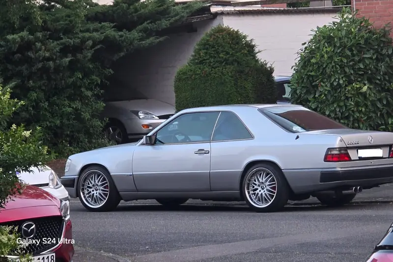 Mercedes Benz 300CE (1991)