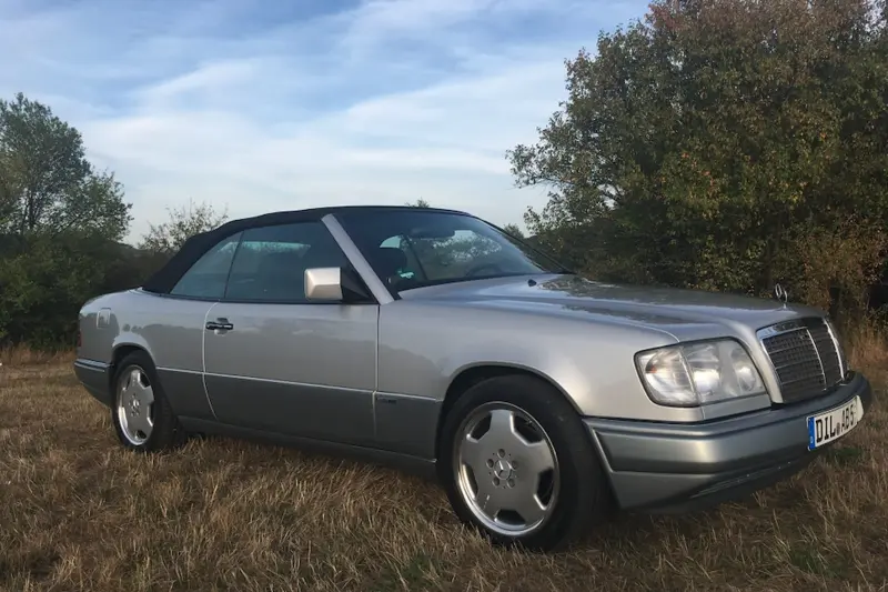 Mercedes Benz W124 Cabrio E200 (1995)