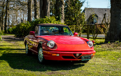 Alfa Romeo Spider 2.0i (1989) mit H-Kennzeichen, sehr gepflegt, mit Hardtop