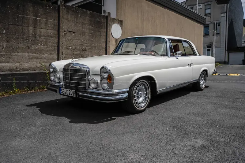 Mercedes Benz W111 280 SE Coupé Flachkühler (1970), Bewertung Note 2, H-Kennzeichen, restauriert, gepflegter Gesamtzustand