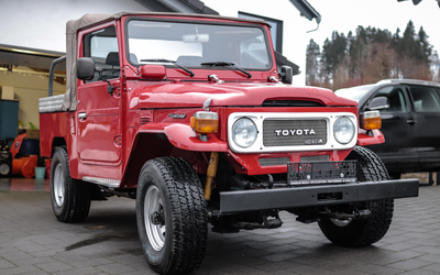 Toyota Land Cruiser BJ46 Restauriert aus 2. Hand in Rot (1982)