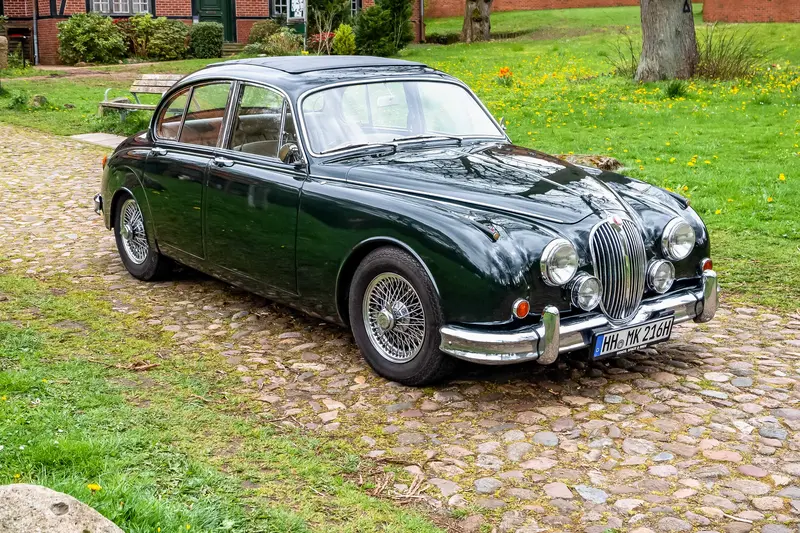 Jaguar Mk2 3.8 RHD Large Folding Sunroof Original Power Steering Assist 4-Speed Manual with Overdrive (1961)