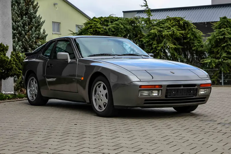 Porsche 944 S2 Coupé stone grey electric windows timing belt new German first delivery (1989)