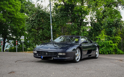 Ferrari F355 GTS (1995), Motor revidiert und wie neu, Innenraum erneuert, Handschalter