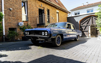 Oldsmobile Super 88 Restored €40,000 Investment 6.5-liter V8 engine (1963)