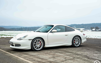Porsche 911 996 Carrera 4 mit GT3-Optik Schiebedach Sitzheizung (2000)