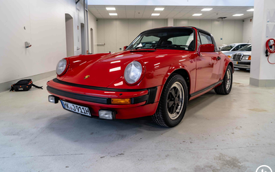 Porsche 911 SC 3.0 Targa electric windows Blaupunkt radio extensively restored very good condition (1981)