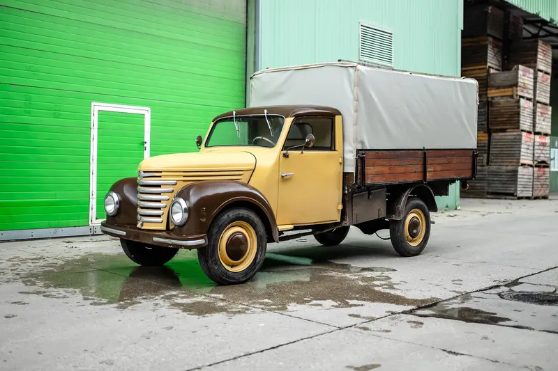 Barkas Framo V 901/2 Partially restored Accident-free