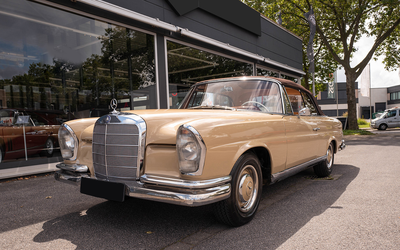 Mercedes-Benz W111 220 Seb Cabrio Restauriert mit Neuwagenrechnung und Motorrevision Note 2 (1963)