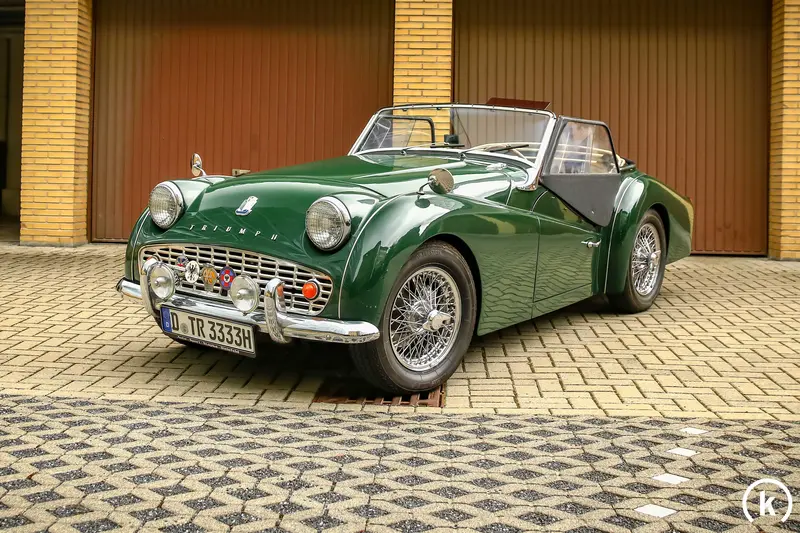 Triumph TR3A Double Carburetor Spoke Rims (1960)
