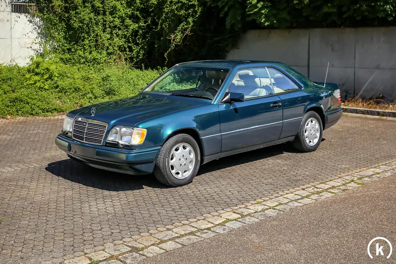 Mercedes-Benz W124 E320 Coupe Tourmaline Green Metallic Mopf 2 (1994)