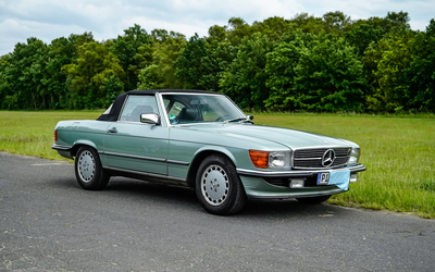 Mercedes Benz R107 420 SL 3rd hand Checkbook Maintained Owned since 2004 (1988)