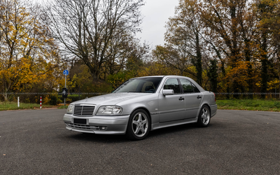 Mercedes-Benz C36 AMG W202 (1995), completely repainted, extensive equipment, very good body condition