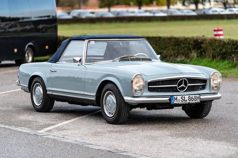 Mercedes-Benz 280 SL Pagode Horizontblau H-Kennzeichen Hardtop Faltdach Teilrestauriert (1968)