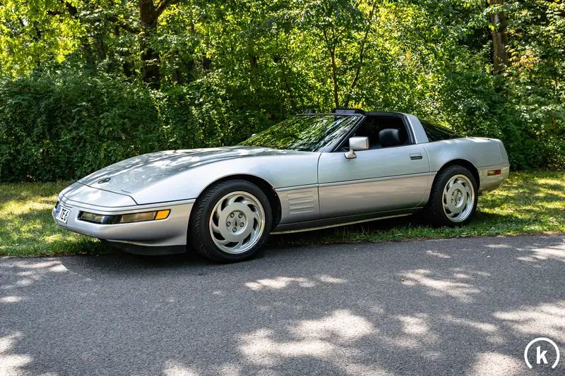 Chevrolet Corvette C4 5.7 L V8 climate cruise control (1992)