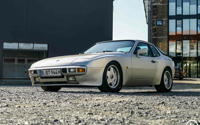 Porsche 944 from 2nd hand Borbet A Classic rims (1983)