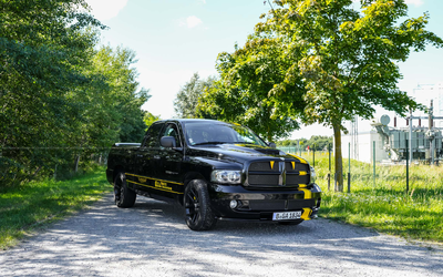 Dodge RAM SRT-10 Quad Cab (2005), seltene Ausführung, V10 Viper-Motor, frischer Service, sehr gepflegt