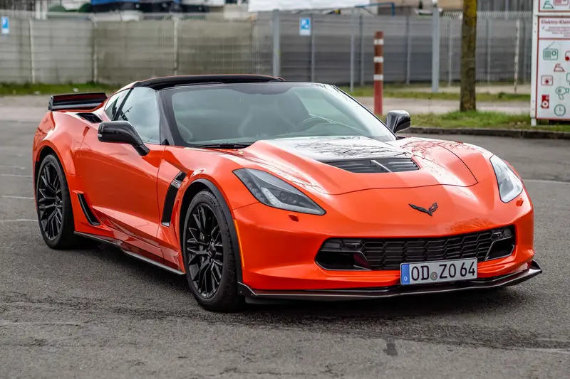Chevrolet Corvette Z06 C7 Final Edition Sebring Orange only 4,461 km mileage, complete checkbook, 7-speed manual (2019)