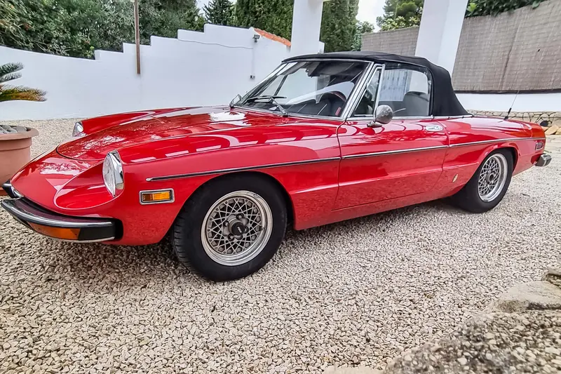 Alfa Romeo Spider 2000 Veloce extensively restored almost 16,000€ invested (1973)