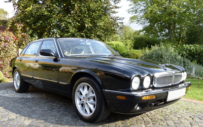 Jaguar XJ8 3.2 Sovereign (1999)