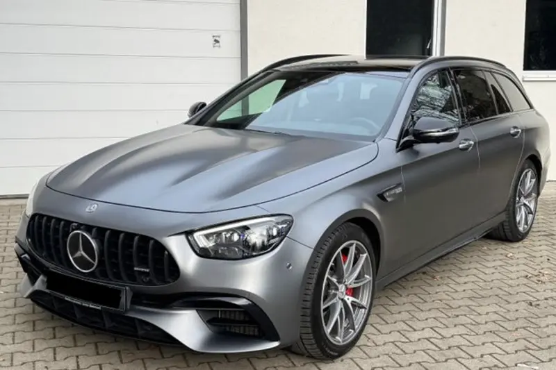 Mercedes Benz E63 AMG