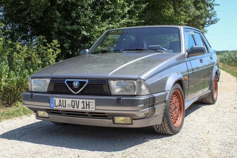 Alfa Romeo 75 3.0 V6 QV (1991) mit Busso-Motor, seit 2020 ca. 11.500€ investiert, Classic Data Note 2-