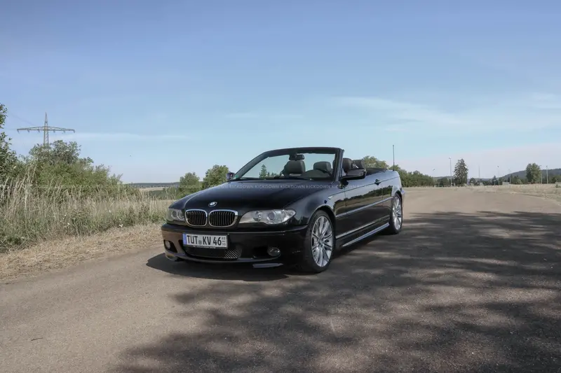BMW E46 330Ci Convertible (2005), only 83,101 kilometers, complete service history, in very good condition