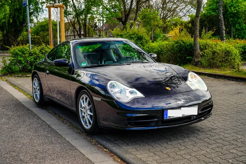 Porsche 911 996 Carrera 2 (2003), Facelift, äußerst guter Zustand, schwarz/schwarz