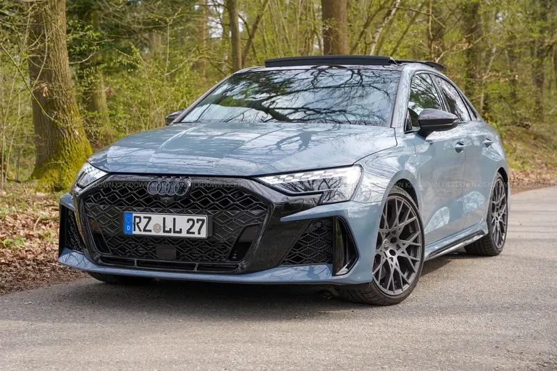 Audi RS3 Limousine (2026), fast Neuwagen, Herstellergarantie, RS-Dynamikpaket, 1. Hand