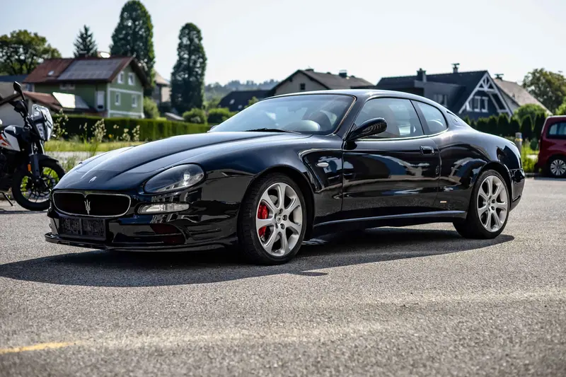 Maserati 4200 GT Coupé seltener Handschalter nur 1078 Exemplare aktuelle Wartungshistorie (2002)