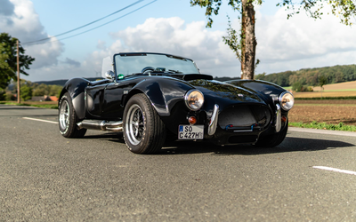 Pilgrim Sumo Cobra replica from 3rd hand with valuation report 5.0 liter V8 stainless steel sidepipes in very good condition (1992)