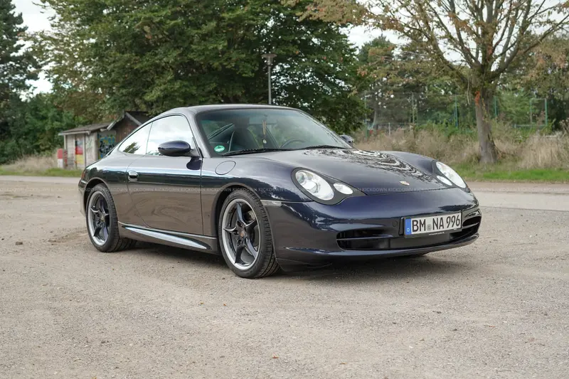Porsche 911 996 Carrera nachvollziehbare Laufleistung, neuer Service, tiefergelegtes Sportfahrwerk (2004)