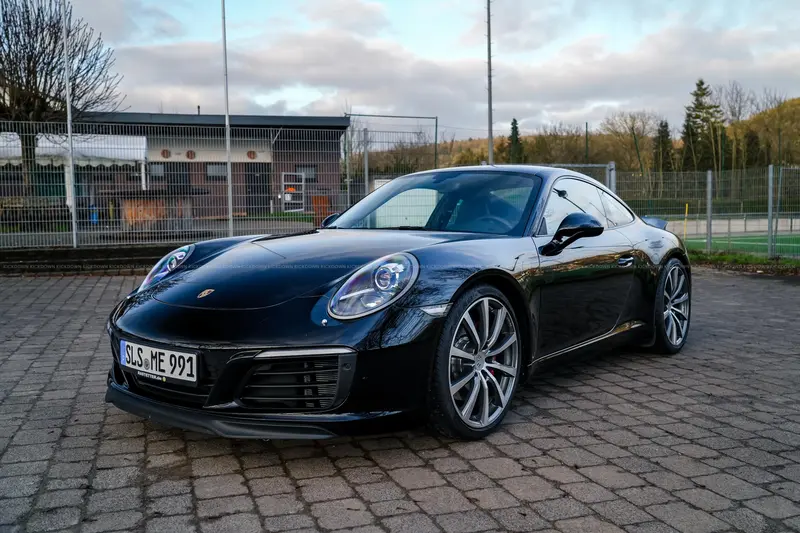 Porsche 911 991.2 Carrera S Scheckheft Gepflegt Laufleistung 2.265 km Neuwertige Bremsanlage (2017)