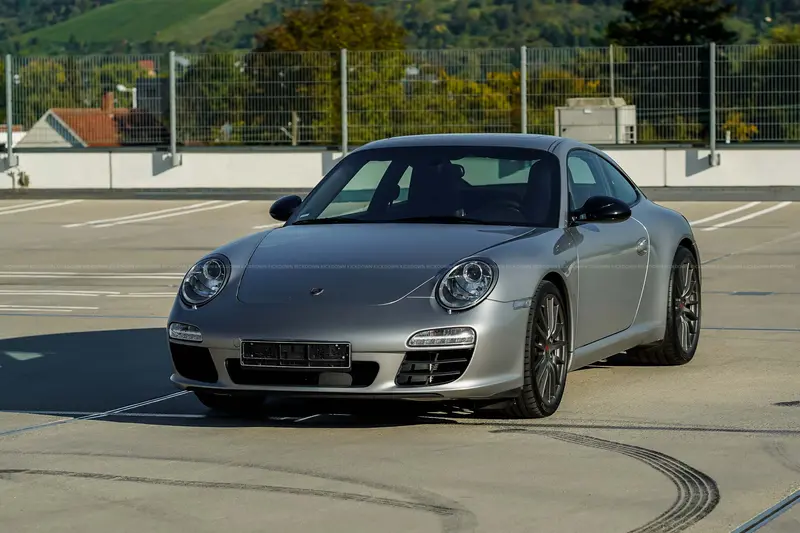 Porsche 911 997.2 Carrera 2 (2008), manual transmission, facelift, second-hand, full service history