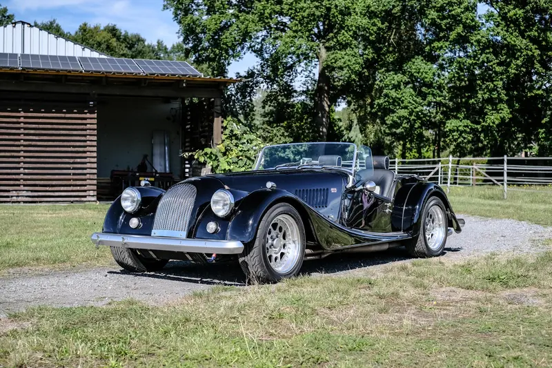 Morgan Plus 8 Seit 2002 im Besitz V8-Motor mit 300 PS Innenraum Neu Gesattelt (1986)