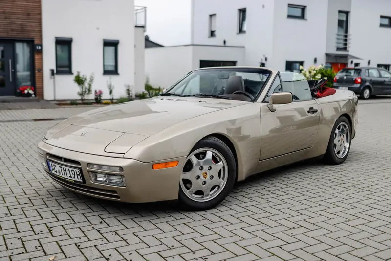 Porsche 944 S2 Convertible 2nd hand Restored Expert opinion Grade 2+ (1990)