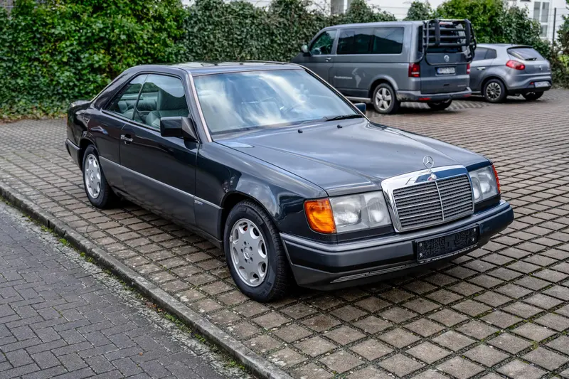 Mercedes-Benz C124 320 CE Coupé Teilrestauriert 6.000 € Investitionen Schiebedach Deutsche Erstauslieferung (1993)