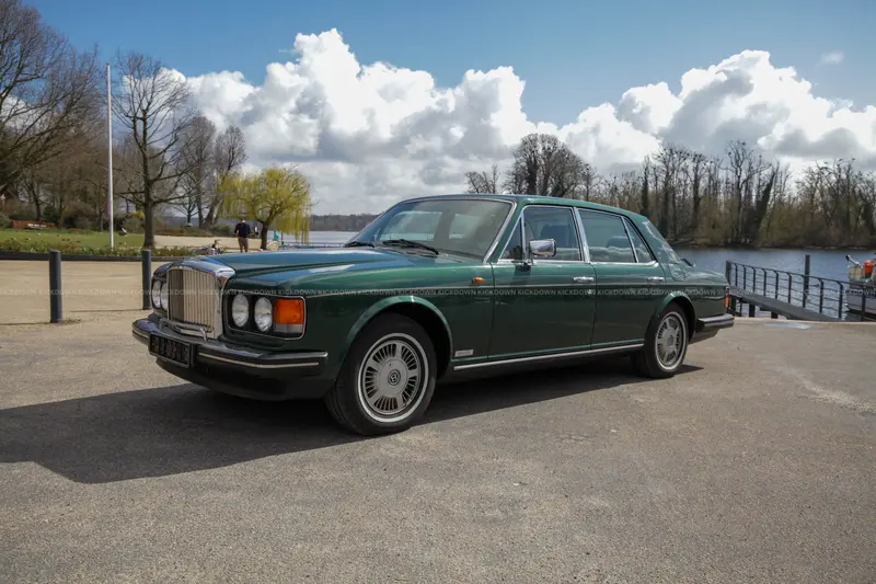 Bentley Eight (1987), Linkslenker mit 6.8-Liter V8, Classic Analytics Note 2, klassische Farbkombination