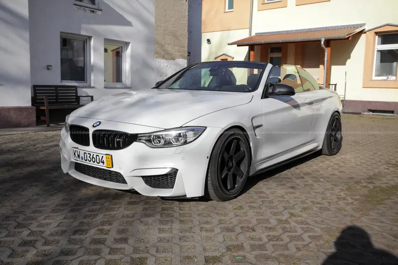 BMW M4 Cabriolet F83 (2016), 108.000 Kilometer, frischer TÜV, KW-Gewindefahrwerk