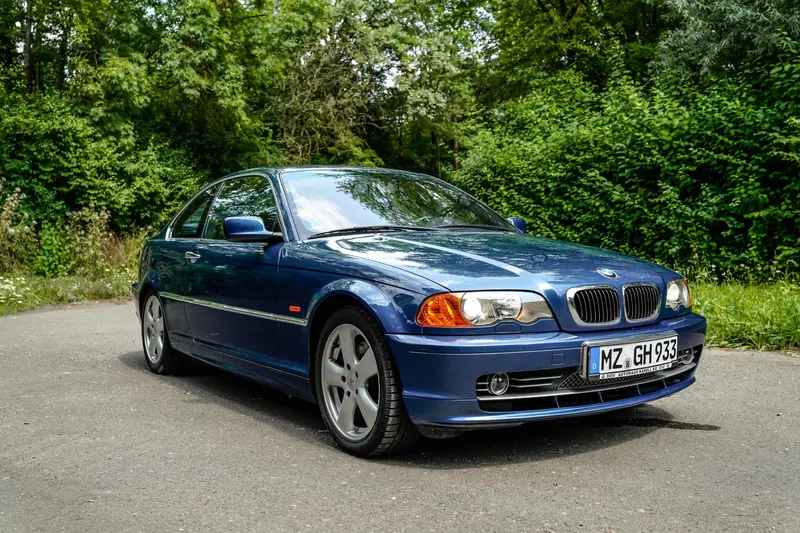 BMW E46 330Ci aus 2. Hand Scheckheft Gepflegt Sonderausstattung (2001)