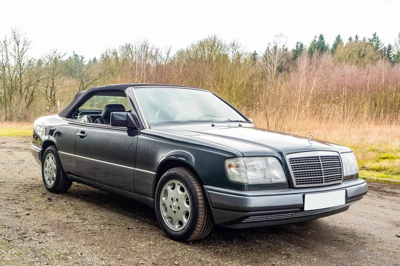 Mercedes-Benz W124 220 E Cabrio aus privater Sammlung Sitzheizung Tempomat Note 2 (1994)