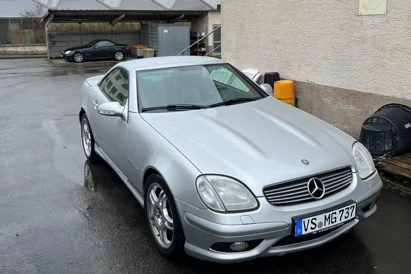 Mercedes Benz SLK 32 AMG aus 3. Hand Unfallfrei V6-Motor mit 354 PS (2000)