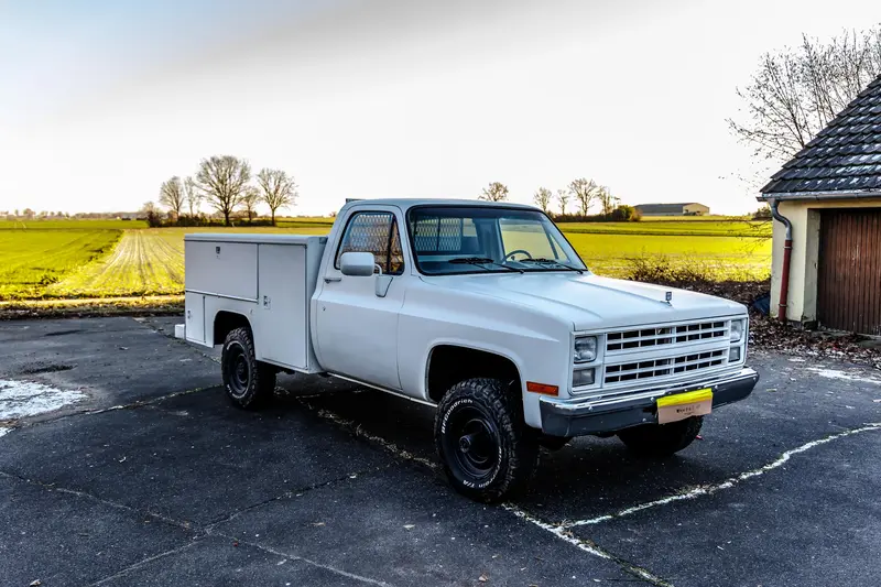 Chevrolet K30 (D30) Service Truck Restored by Morlock Motors 15.000 € Investment VAT. Showable 2nd hand (1985)