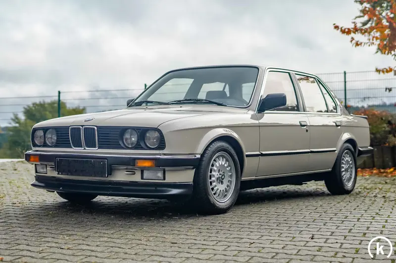 BMW E30 325e Well-maintained original condition Matching Numbers (1986)