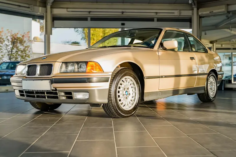 BMW E36 325i Kaschmir-Beige Metallic 55.500km (1992)