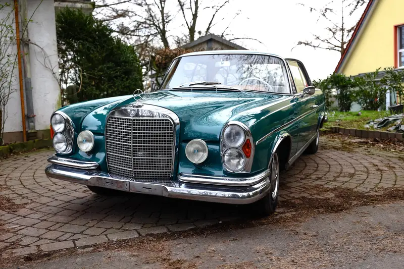 Mercedes Benz W111 220 SEB/C mit H-Kennzeichen Teilrestauriert Seit 1995 im Besitz (1965)