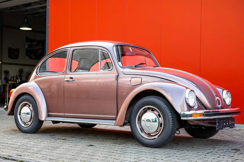 Volkswagen Beetle 1200 L special model Aubergine LG4U only 26,000 km (1983)