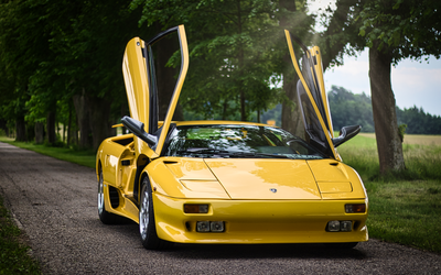 Lamborghini Diablo 5.7L V12 Serie 1 1/873 2. Hand Unfallfrei Scheckheft (1991)