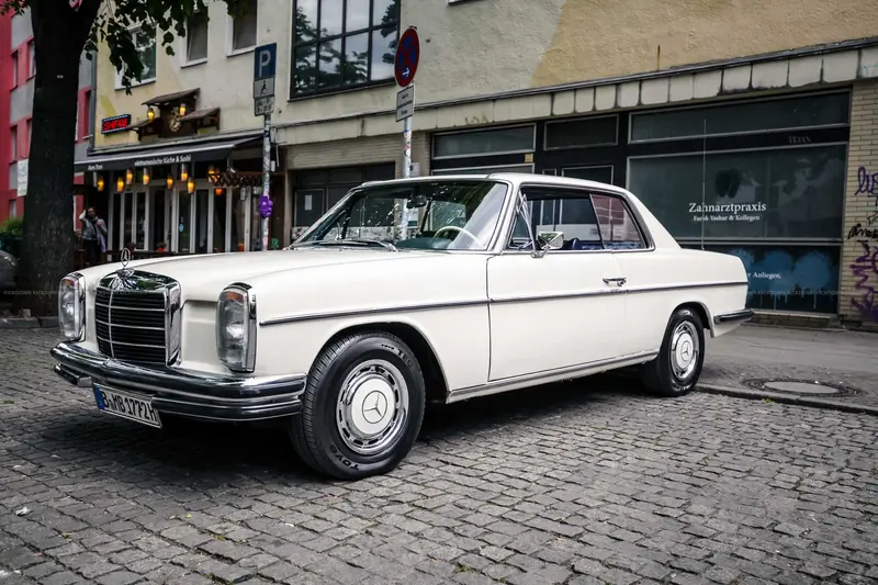 Mercedes-Benz 280 CE (1972) aus 2. Hand, sehr gepflegt, komplett lackiert, neuer Service durchgeführt