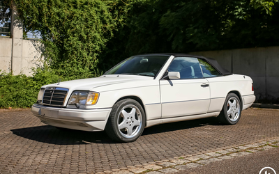 Mercedes-Benz W124 E320 Convertible (1995)